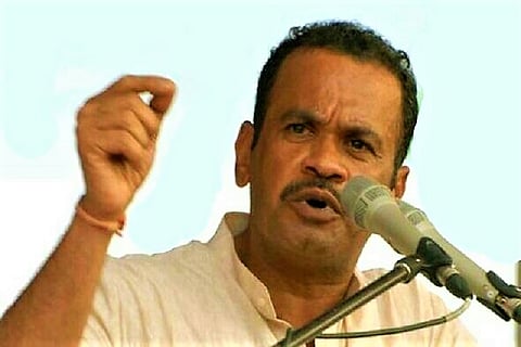 Expelled T’gana Cong leader challenges KTR, says he will quit politics if Kavitha wins polls