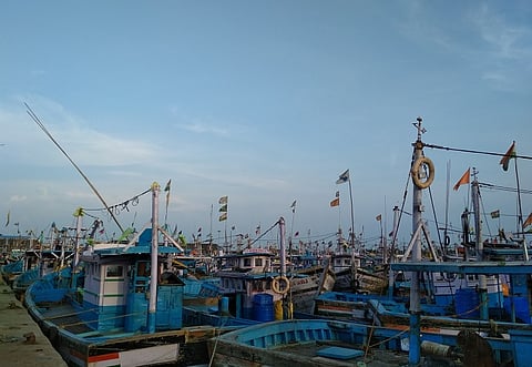 200 fishing boats start search ops for missing K'taka fishermen