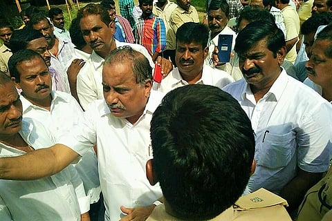 Chalo Amaravati: Kapu leader Mudragada Padmanabham under house arrest as police foil padayatra