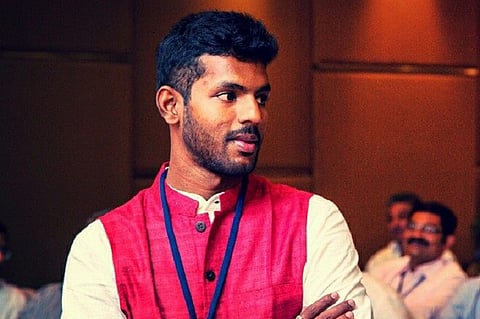 This Andhra youngster is travelling across the state asking youth to engage in politics