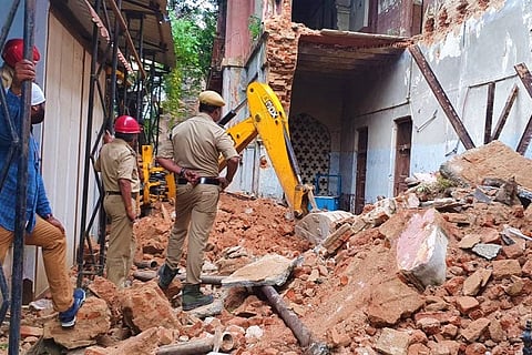 Part of Hyderabad's historic Nampally Sarai caves in, two injured