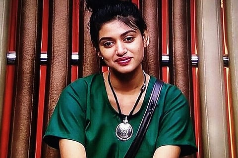 'Neenga shut up pannunga', Oviya's phrase from 'Bigg Boss' is now a Yuvan-Anirudh song