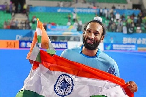 DCW demands registration of FIR against Sardar Singh in sexual assault case