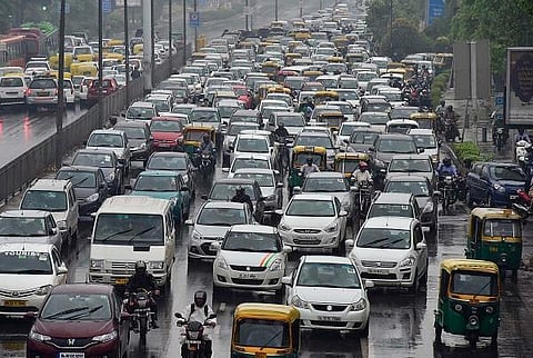 Old man on Bengaluru road blames ‘youngsters’ for his rash driving, and everyone believed him