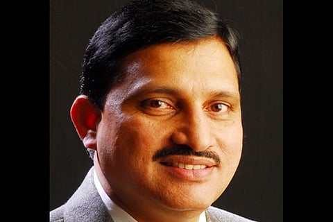 Hyderabad HC issues notice to Union Minister Y S Chowdary in contempt case