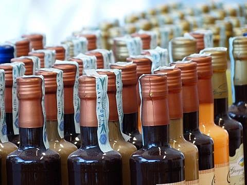 Hyderabad woman strangles husband to death for not getting booze money