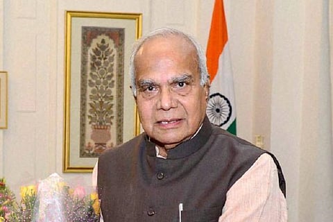 Watch: TN Guv walks off in huff after waste strewn for 'Swacch Bharat' photo-op