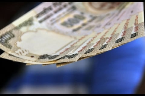 HDFC, ICICI and Axis Bank begin to levy cash transaction fee