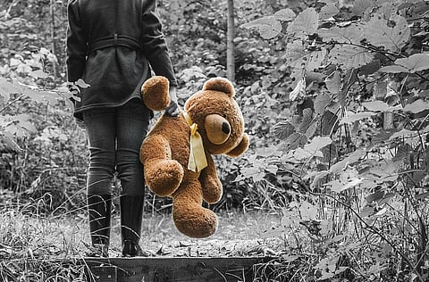 Allegedly stripped by neighbours, minor girl hangs herself, accuses police of inaction in death note