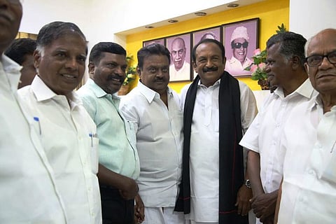 விஜயகாந்த்-மக்கள் நல கூட்டணியால் யாருக்கு நன்மை ? அரசியல் விமர்சகர்களின் மாறுபட்ட கருத்துக்கள்