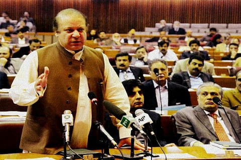 Panama Papers: Pak SC to give verdict, PM Nawaz Sharif's fate hangs in balance