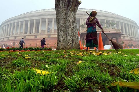 Laws approved by parliament take 261 days to be enforced