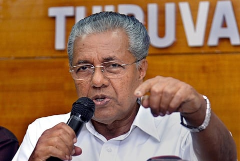 മുഖ്യമന്ത്രിക്കെന്തിനാണ് ഉപദേഷ്ടാക്കൾ?