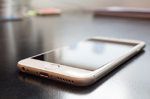 Mobile phone explodes in TN man’s face while he was riding bike and talking