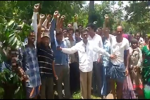 Maoist killed by Telangana police, locals protest against police action
