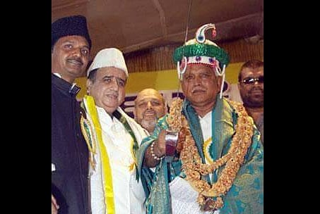 Yeddyurappa's photo at Tipu Samadhi is circulating on social media