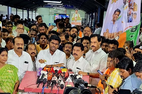 Annamalai Thanthi TV Reporter