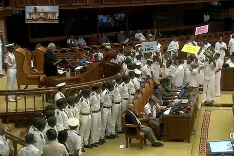 Kerala Governor reads out anti-CAA para in Assembly, says CM Pinarayi asked him to