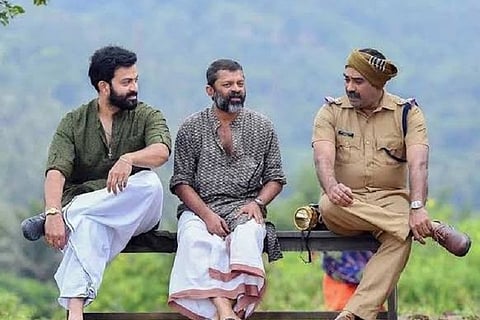 ‘Ayyappanum Koshiyum’ review: Prithviraj and Biju Menon spar in an engaging film