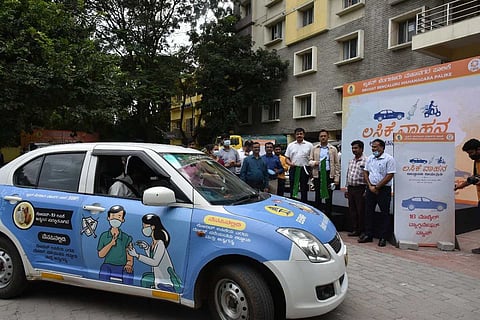 BBMP chief Gaurav Gupta flags off the vaccine vehicles in Bengaluru