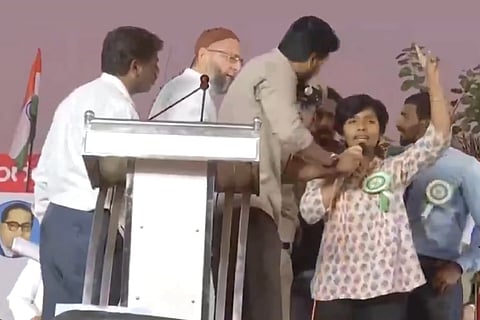 BJP slams student for saying 'Pak Zindabad', her father calls for action against her