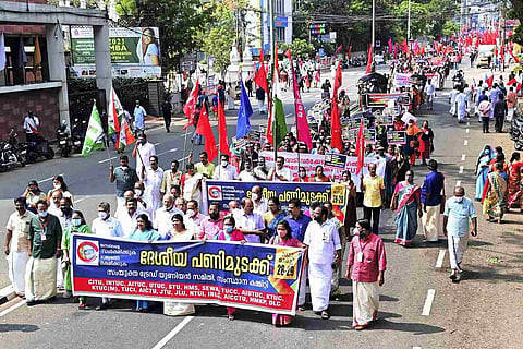 People taking out a rally in Thiruvananthapuram as part of the Bharat Bandh