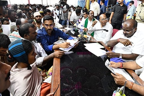 Karnataka CM Kumaraswamy kicks off village stay campaign: First stop, in Yadgir