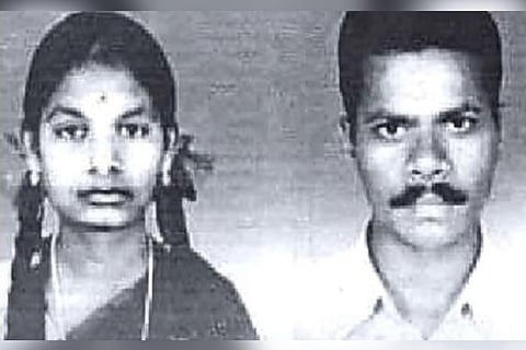 The black and white image of Kannagi (left) and Murugesan (right)