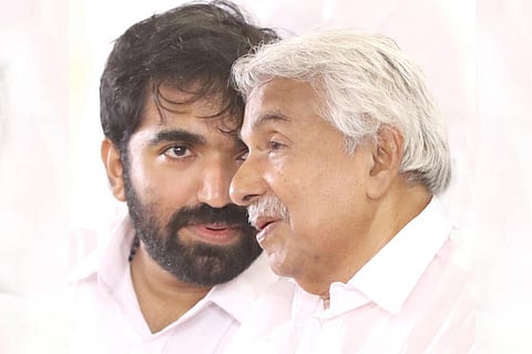 Chandy Oommen with his father Oommen Chandy