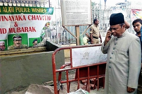 Hyderabad police encroach footpath near Charminar, build 'illegal' structure