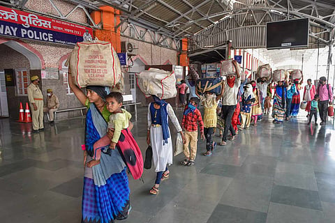 Stranded migrant workers from Bihar leave to home in train after High Court intervention