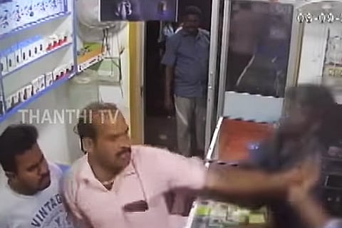 Watch: DMK man, friend beat up mobile repair shop owner, employee