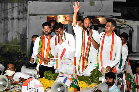 Cheruku Srinivas Reddy campaigning in Dubbaka
