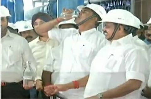 TN Minister drinks treated sewage water at event to 'set an example'