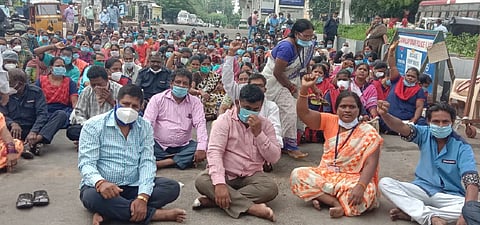 Body of COVID-19 victim unattended for hours at Hyd Gandhi Hospital, patients allege