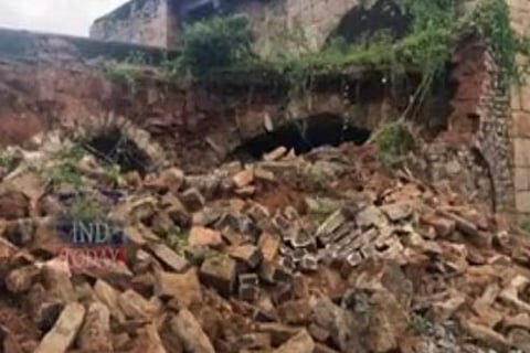 A portion of a wall in Golconda fort partially collapsed