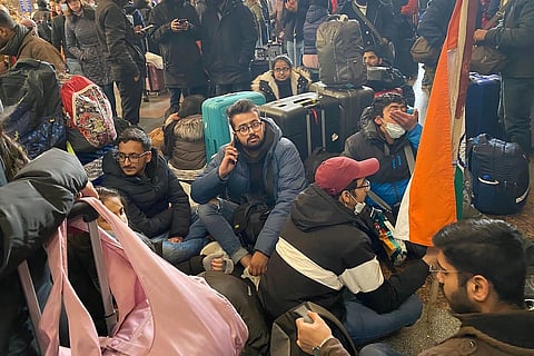 Indian students at railway station in Ukraine