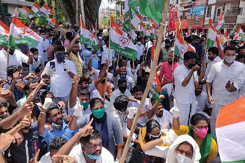 Protest in front of Secretariat against KT Jaleel