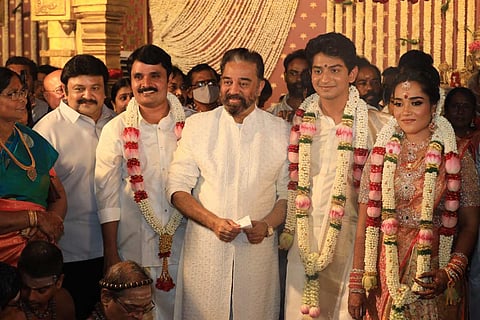 Kamal Haasan and Prabhu in producer Anbu Chezhiyan's daughter Sushmita and Saran's wedding