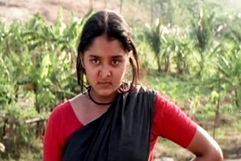 Manju Warrier in Kanmadham