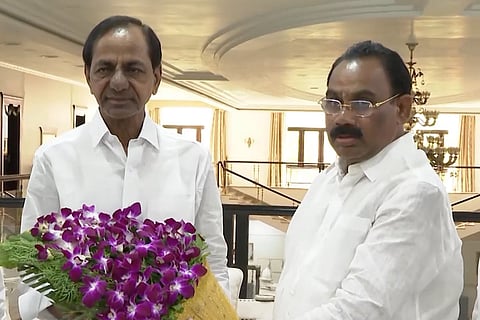 CM KCR with Kusukuntla Prabhakar Reddy