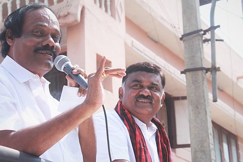 Dindigul I Leoni with Karthikeya Sivasenapathy