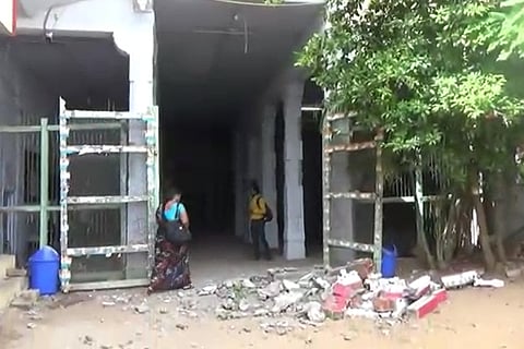 123-year-old school's balcony falls injuring 3 students in Madurai