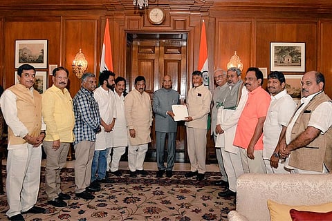 Andhra special status: CM Naidu meets President, seeks 'justice' for state