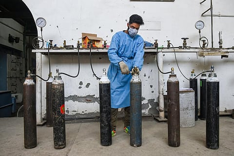 oxygen cylinder