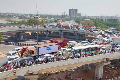 Visuals of traffic jam on Padi flyover in Chennai during lockdown shocks residents