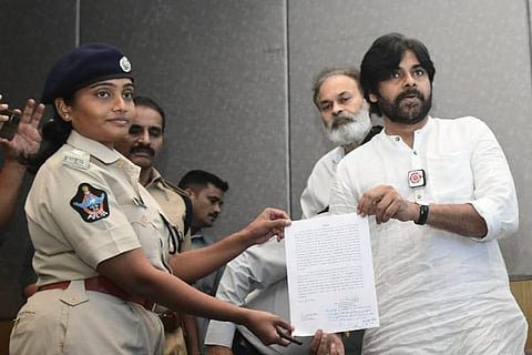 Pawan Kalyan receives notice from Vizag East ACP