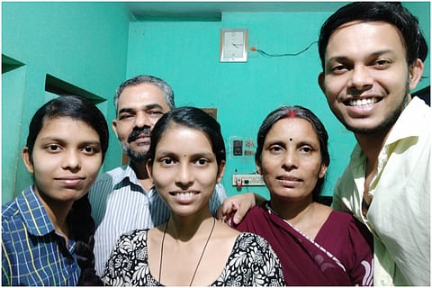 Payal Kumari, Kerala migrant worker's daughter, with her family