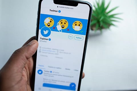 Twitter on a mobile phone