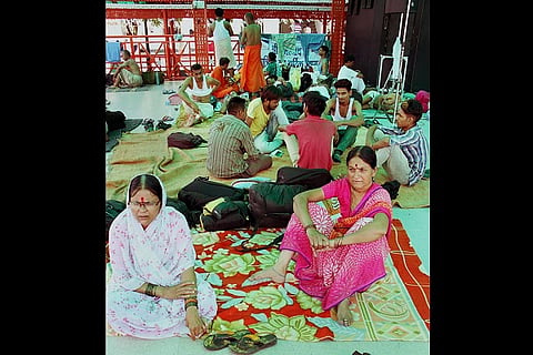 Nearly 500 Amarnath pilgrims from AP, Telangana stranded in Jammu and Kashmir